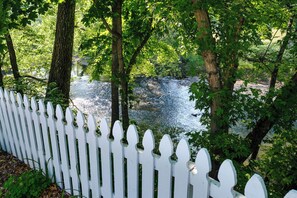 Property grounds - Sycamore Suite ~ 1 of 5 Unique Stays at Basswood ~ 2nd Floor (Capon Bridge)