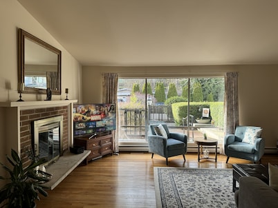 Charming City Home with Professional WFH Setup & AC