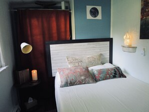 1 bedroom, desk, iron/ironing board, free WiFi