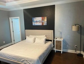 3 bedrooms, iron/ironing board, travel cot, free WiFi