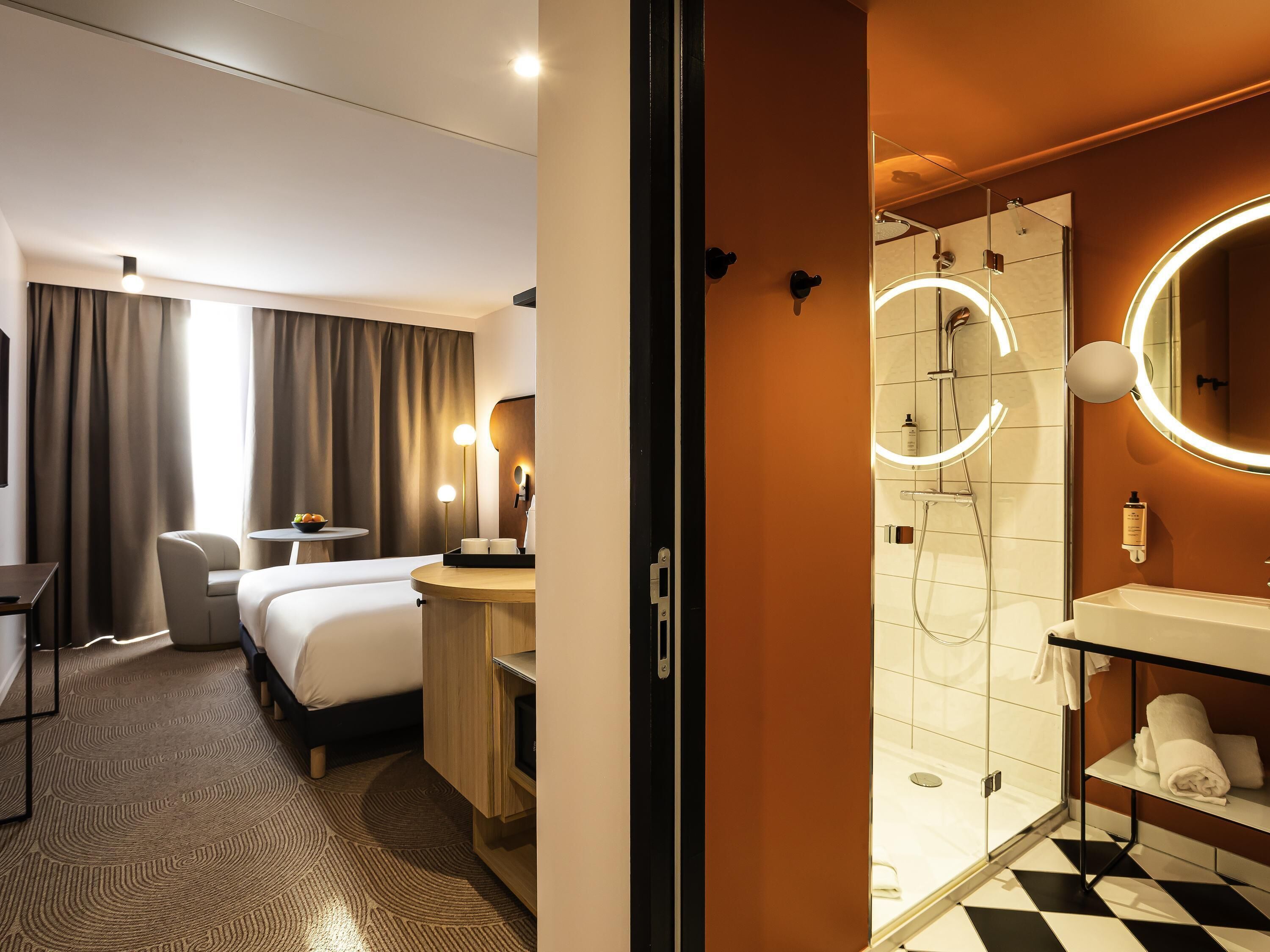 Classic Room, 2 Twin Beds | In-room safe, laptop workspace, blackout drapes, soundproofing