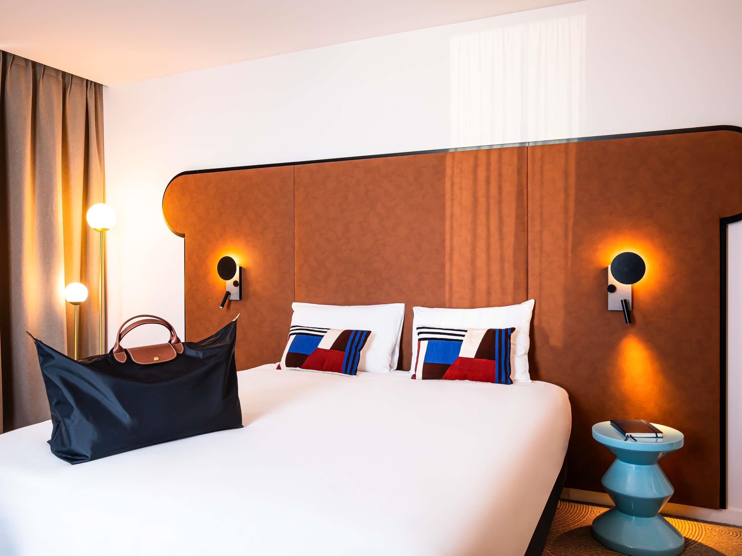 In-room safe, laptop workspace, blackout drapes, soundproofing