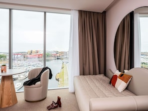 Classic Room, 1 Queen Bed with Sofa bed | In-room safe, laptop workspace, blackout drapes, soundproofing