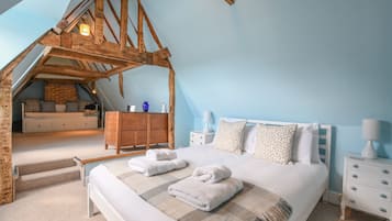3 camere, con stile personalizzato, con arredamento individuale