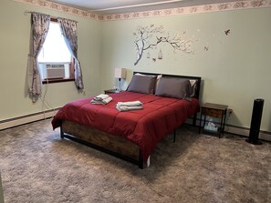 4 bedrooms, free WiFi, bed sheets