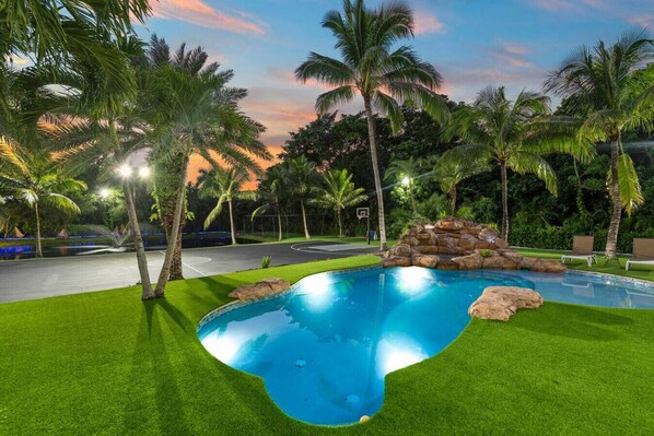 Pool