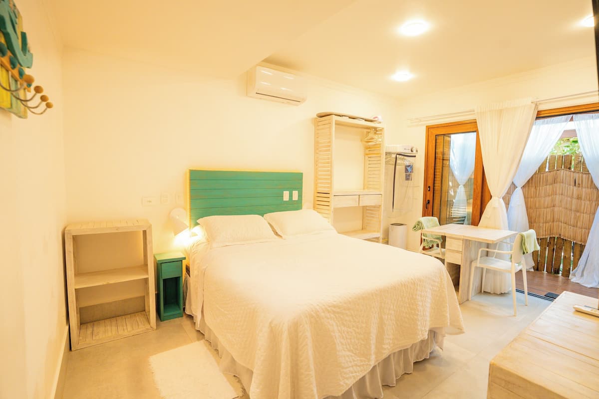 STUDIO AURORA MINICASA LUXO 1A | 1 bedroom, premium bedding, Select Comfort beds, blackout drapes