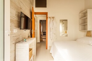 Solarium | Premium bedding, Select Comfort beds, blackout drapes - Casa dAroeira - Condomínio Residencial de Flats (São Sebastião)