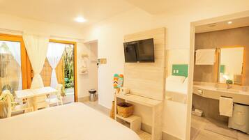 STUDIO AURORA MINICASA LUXO 1A | 1 bedroom, premium bedding, Select Comfort beds, blackout drapes