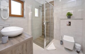 Bathtub, hair dryer