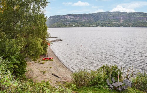 3 bedroom awesome home in Vikersund