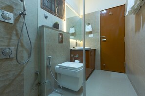 Executive Luxury Superior Room | Bathroom