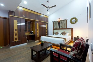 Individually furnished, desk, iron/ironing board, free WiFi - Tulip Villa by Orbit Hotels (Bengaluru)
