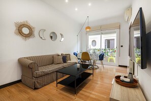 Smart TV - Lovely 3 Bedrooms Apartment in Gracia/barcelona (Barcelona)