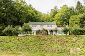 Exterior - The Jeweler's Villa Hot Tub, Privacy, ValleyView (Drums)