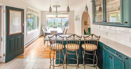 The Jeweler's Villa, HOT TUB!