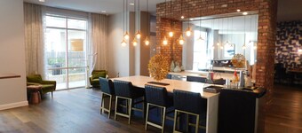 Dream Suites at River East