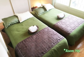 4 bedrooms, desk, iron/ironing board, free WiFi