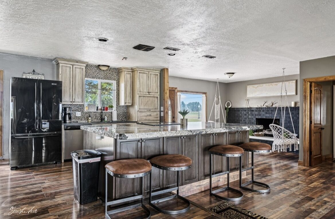 冰箱、微波炉、烤箱、炉灶