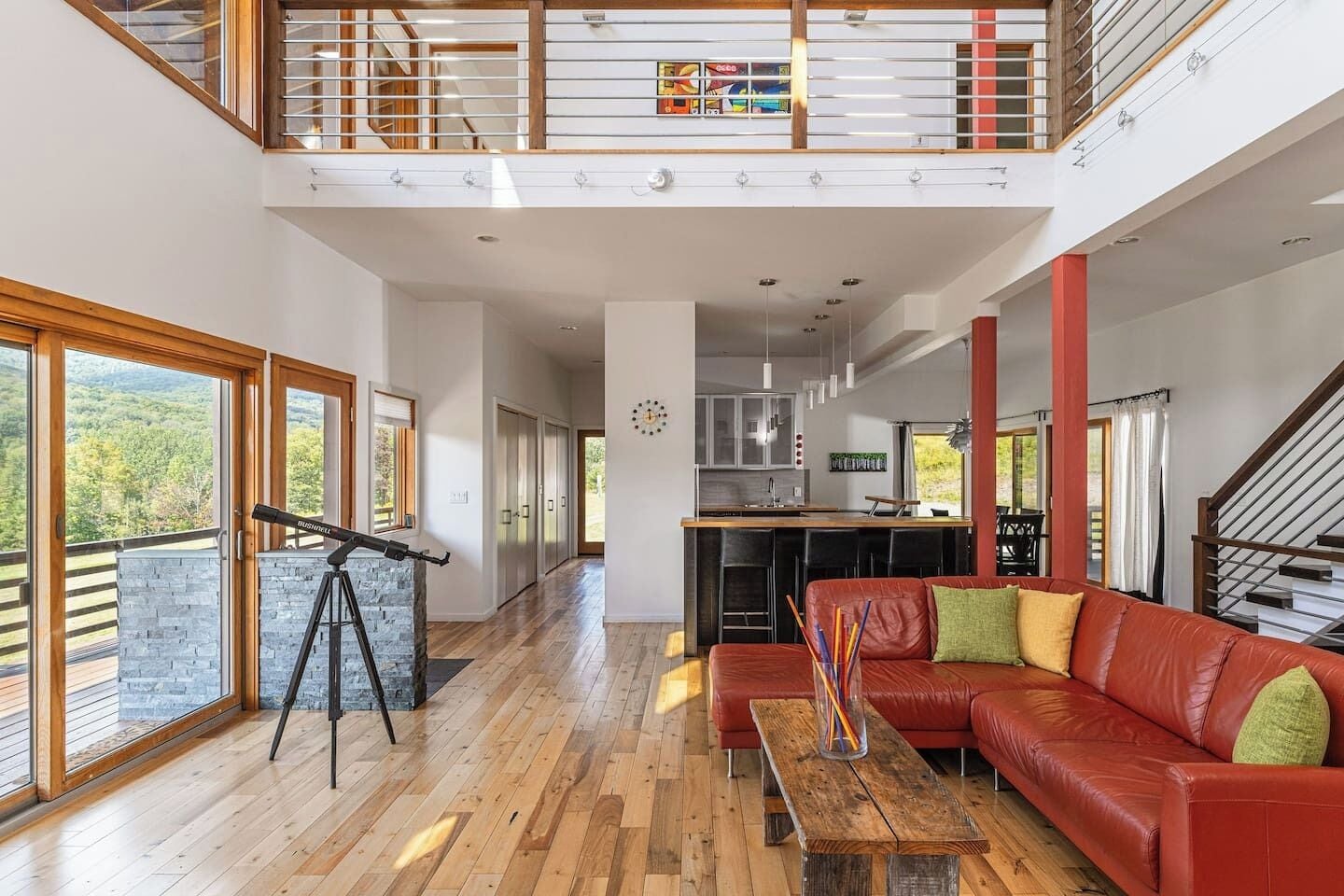 Télévision, cheminée