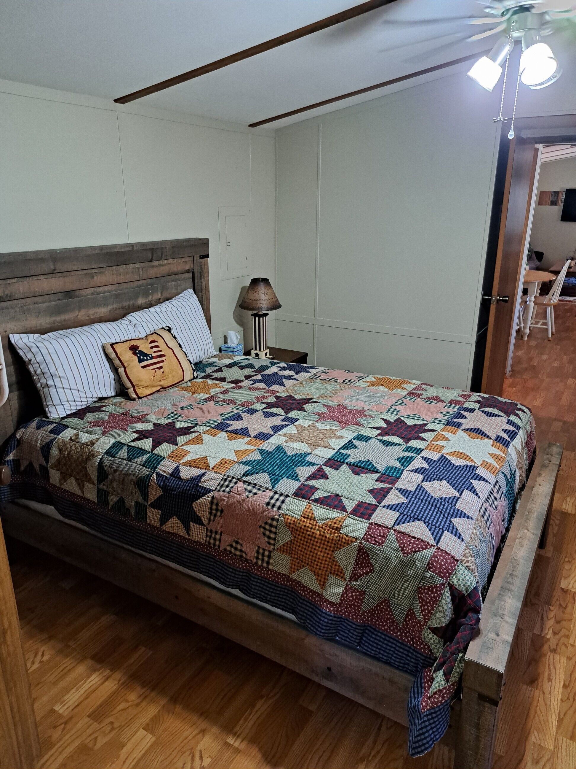 2 habitaciones, wifi gratis y ropa de cama 