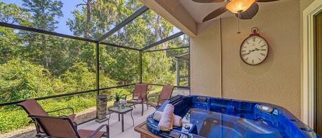 Tina de hidromasaje al aire libre