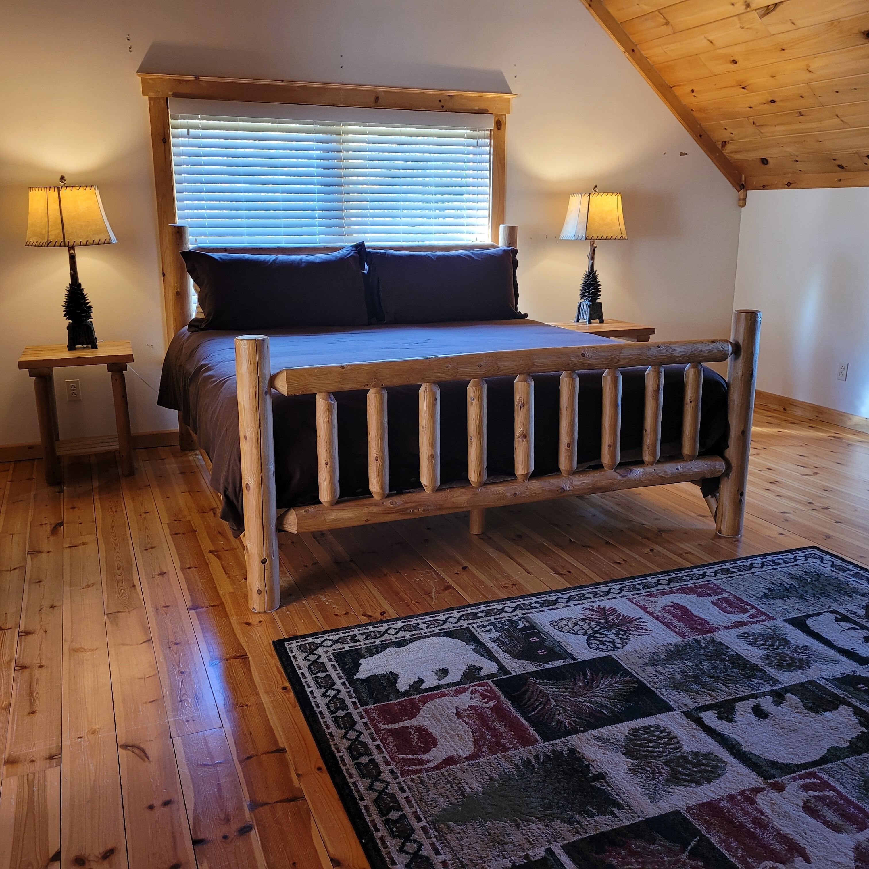 3 makuuhuonetta, työpöytä, silitysrauta/-lauta, ilmainen Wi-Fi