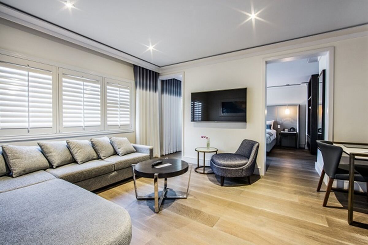 Minutes to Beverly Canon Gardens and More! Onsite Pool, Pet-Friendly Property