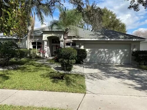 Cheery 4 Bedroom Pool Villa