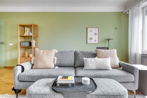 Télévision, chaîne hi-fi