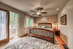 3 chambres, fer et planche à repasser, Wi-Fi gratuit, draps fournis