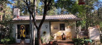 "Paradise" Awaits with Hot tub.