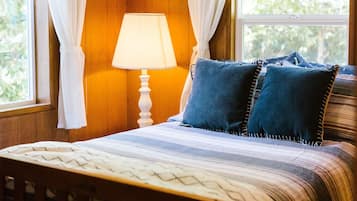 3 bedrooms, desk, free WiFi, bed sheets