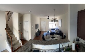 Interior - Quiet Modern Space Close to Outdoor Activities (Charlotte)