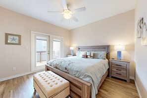 3 bedrooms, free WiFi, bed sheets