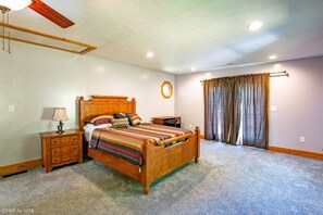 4 bedrooms, free WiFi, bed sheets