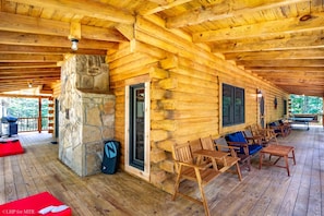 Terrace/patio - Countless Adventures (Davis)