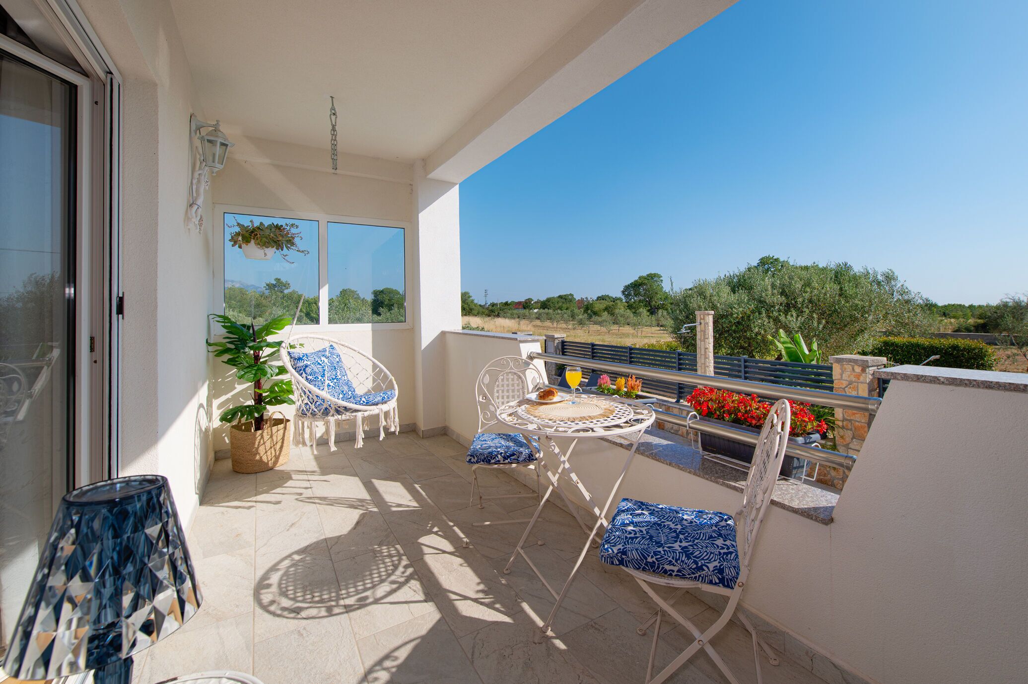 Villa | Balcony