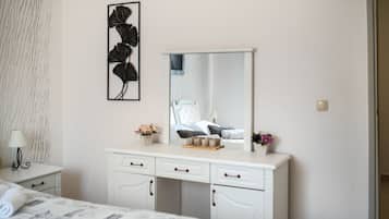 Villa | In-room safe, iron/ironing board, free WiFi