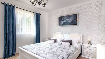 ุฎุฒูุฉ ุฏุงุฎู ุงูุบุฑูุฉ ูู
ููุงุฉ/ููุญ ูู ููุงู ูุงู ู
ุฌุงููุง