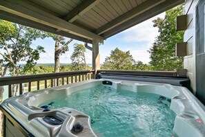 Outdoor spa tub - Private, Modern Lakeview Cabin with Hot Tub & Wrap-Around Deck (Sevierville)