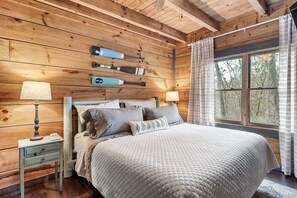 2 bedrooms, iron/ironing board, free WiFi, bed sheets - Private, Modern Lakeview Cabin with Hot Tub & Wrap-Around Deck (Sevierville)