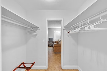 Studio Suite | In-room safe, individually decorated, individually furnished at The Caroline