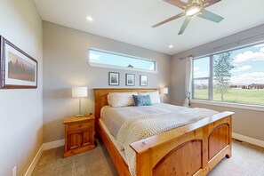 3 habitaciones, escritorio, tabla de planchar con plancha y wifi 