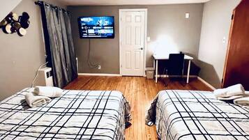 2 bedrooms, desk, iron/ironing board, free WiFi