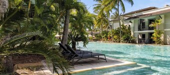 Sunny Swim-out Serenity with Direct Beach Access