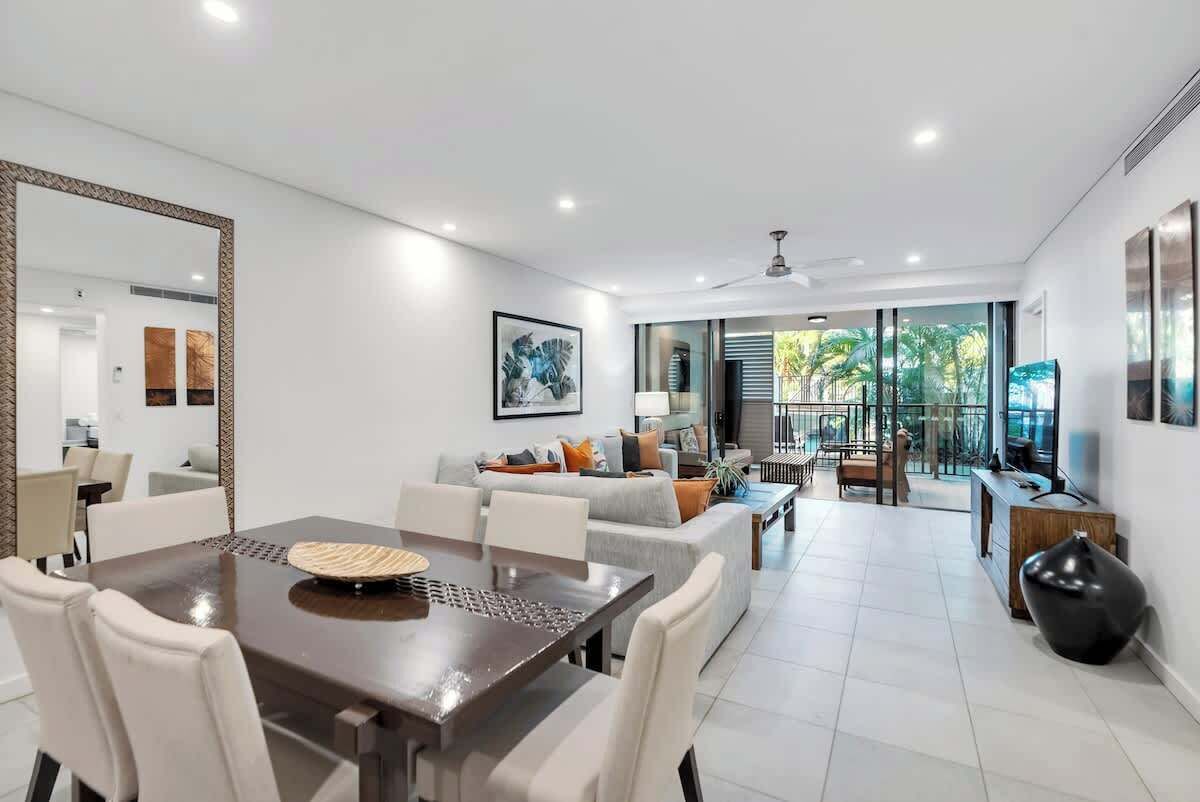 Cook your favourite dishes and dine at home with ease, complete with provided dishes, cutlery, and a six-seater table.