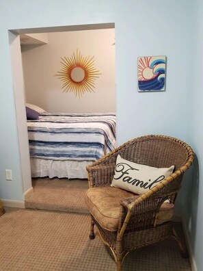 6 bedrooms, travel cot, free WiFi, bed sheets