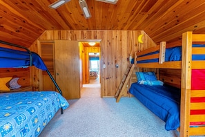 3 bedrooms, free WiFi, bed sheets
