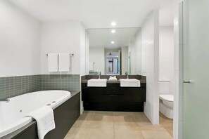 Shower, hair dryer, shampoo